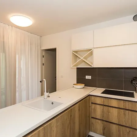 Perla Apartment Split