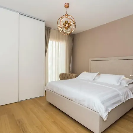 Perla Apartment Split