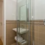 페를라 아파르트마니 *