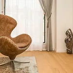 페를라 아파르트마니 *